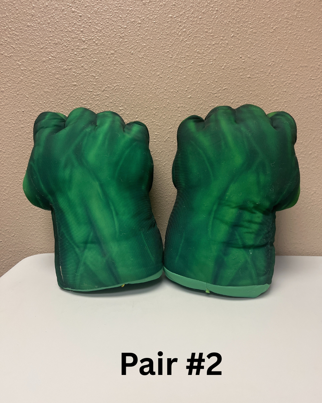2008 Hasbro Marvel Incredible HULK Smash Hands Fists Gloves w/ Sound SEE VIDEO
