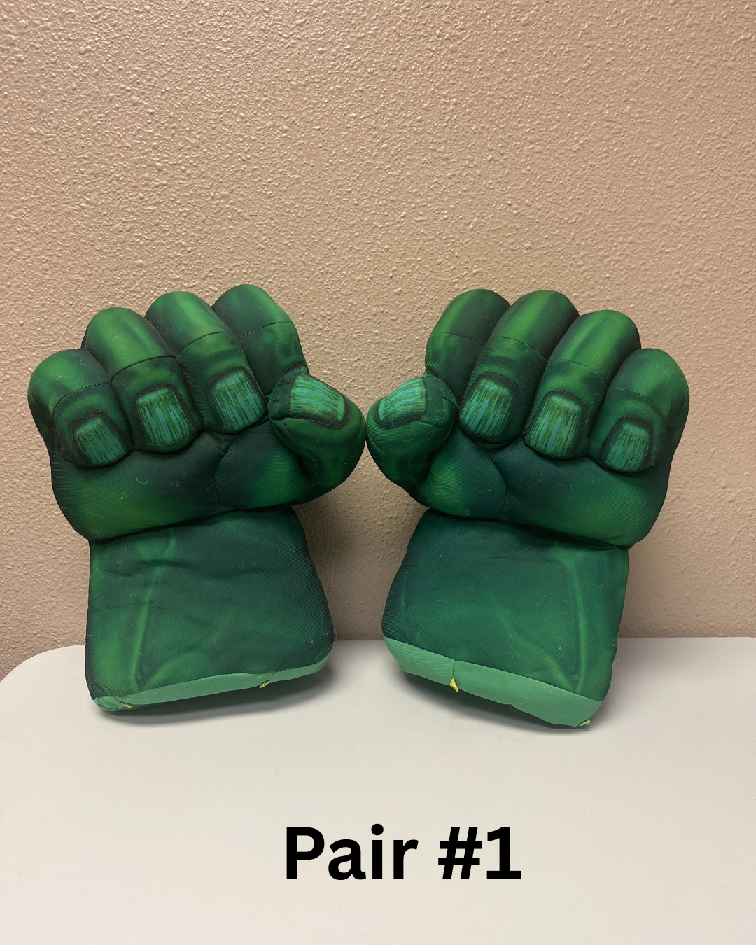 2008 Hasbro Marvel Incredible HULK Smash Hands Fists Gloves w/ Sound SEE VIDEO