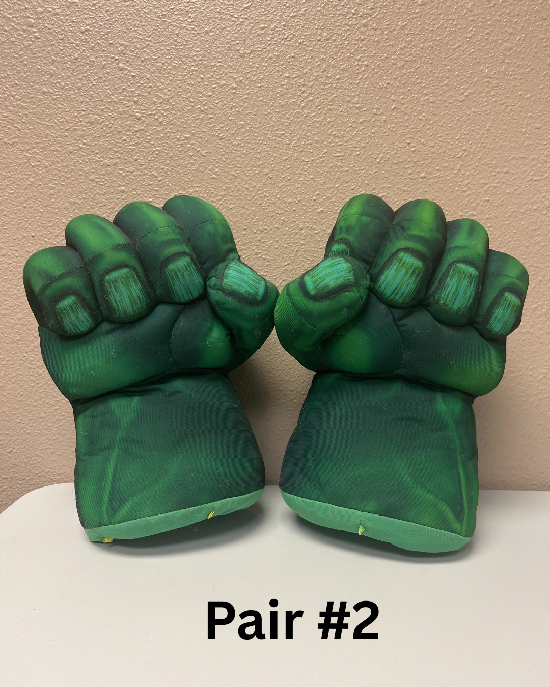 2008 Hasbro Marvel Incredible HULK Smash Hands Fists Gloves w/ Sound SEE VIDEO