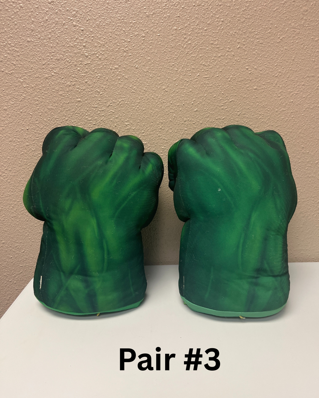 2008 Hasbro Marvel Incredible HULK Smash Hands Fists Gloves w/ Sound SEE VIDEO